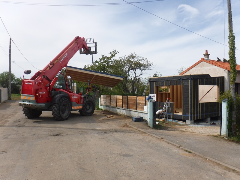 Extension ossature bois sur pilotis à Poitiers (86)